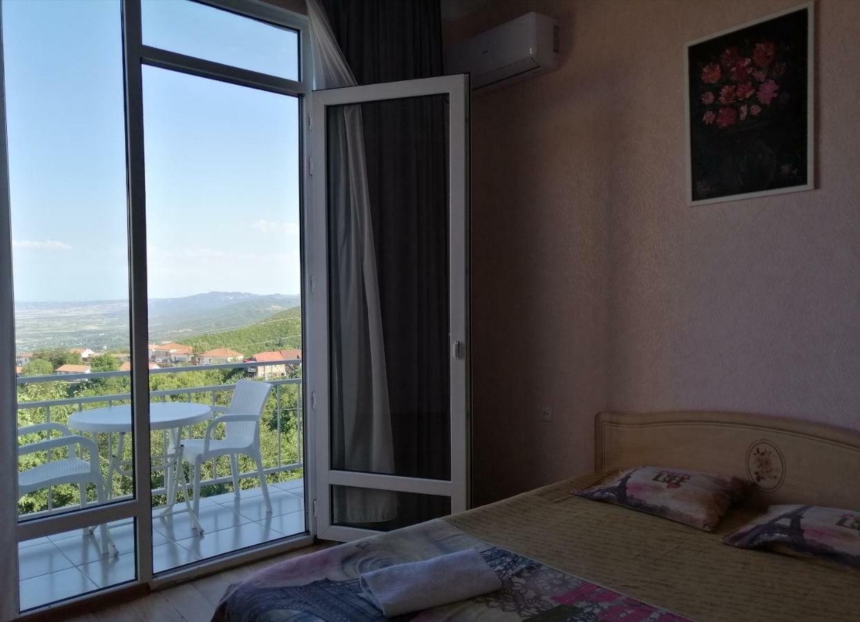 Guest House Alazani Valley Signagi Habitación foto
